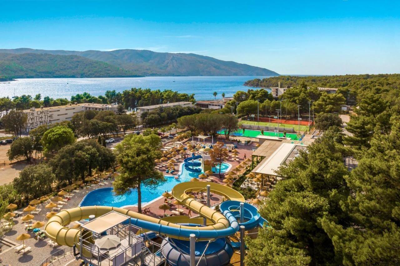 Trim Sunny Apartments By Valamar Stari Grad  Ngoại thất bức ảnh