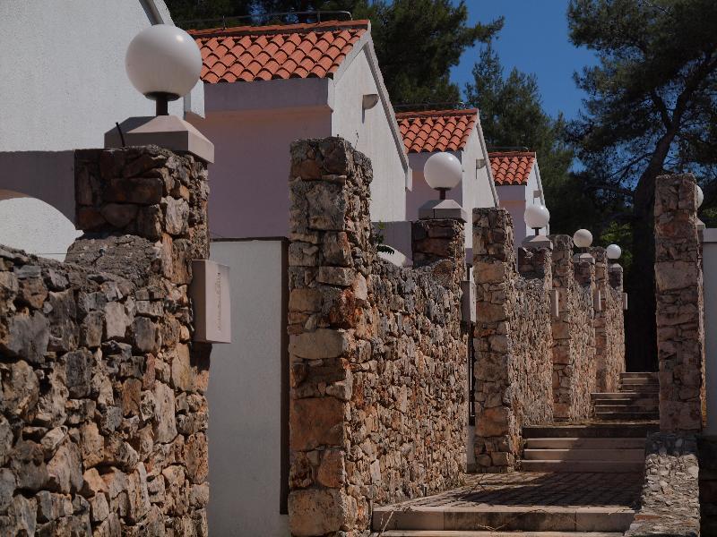 Trim Sunny Apartments By Valamar Stari Grad  Ngoại thất bức ảnh