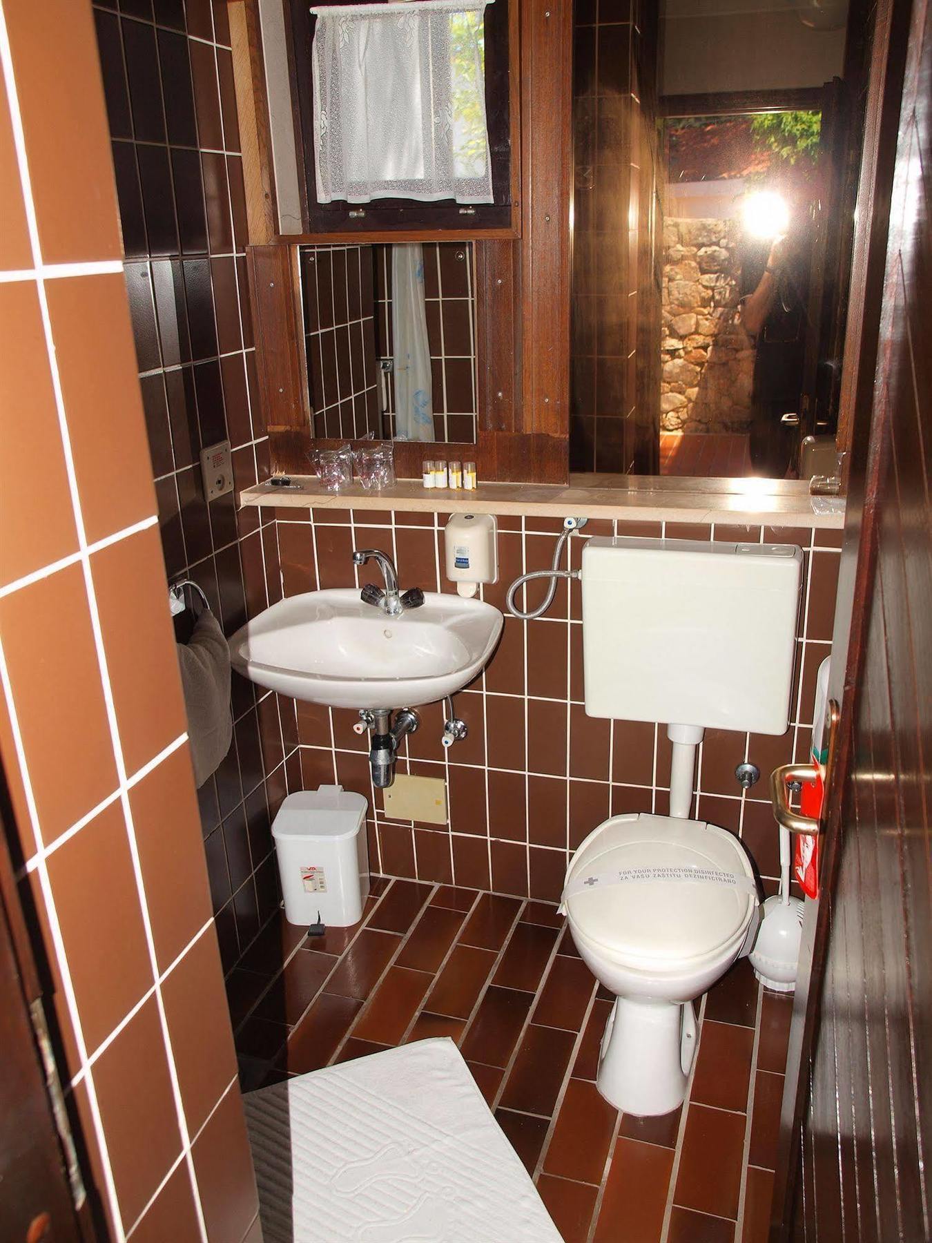 Trim Sunny Apartments By Valamar Stari Grad  Ngoại thất bức ảnh